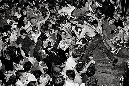 STANLEY GREENE - THE WESTERN FRONT