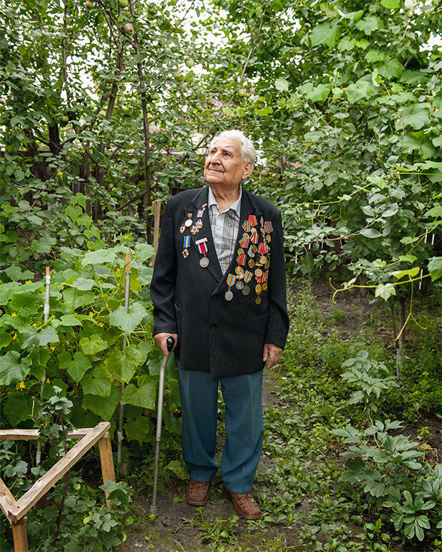 STEPHEN SHORE: SURVIVORS IN UKRAINE