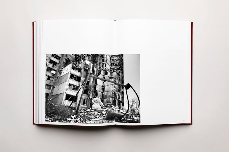 JAN GRARUP: WHILE WE BLEED