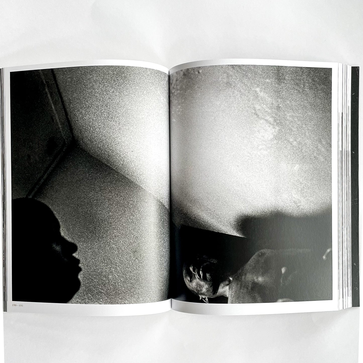 ANTONIN KRATOCHVIL: AK47 BEHIND GOD'S CURTAIN (EN)