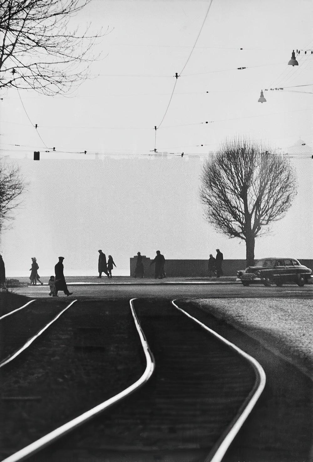 ANTANAS SUTKUS: STREET LIFE