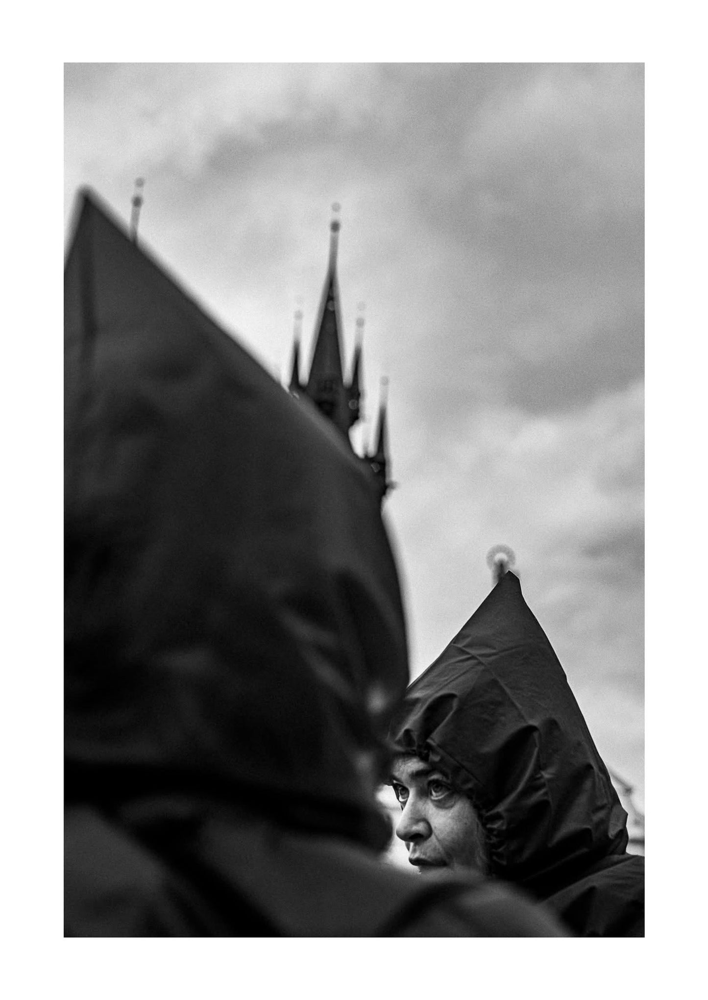 KEVIN V. TON: EYES WIDE OPEN (signed&numbered)