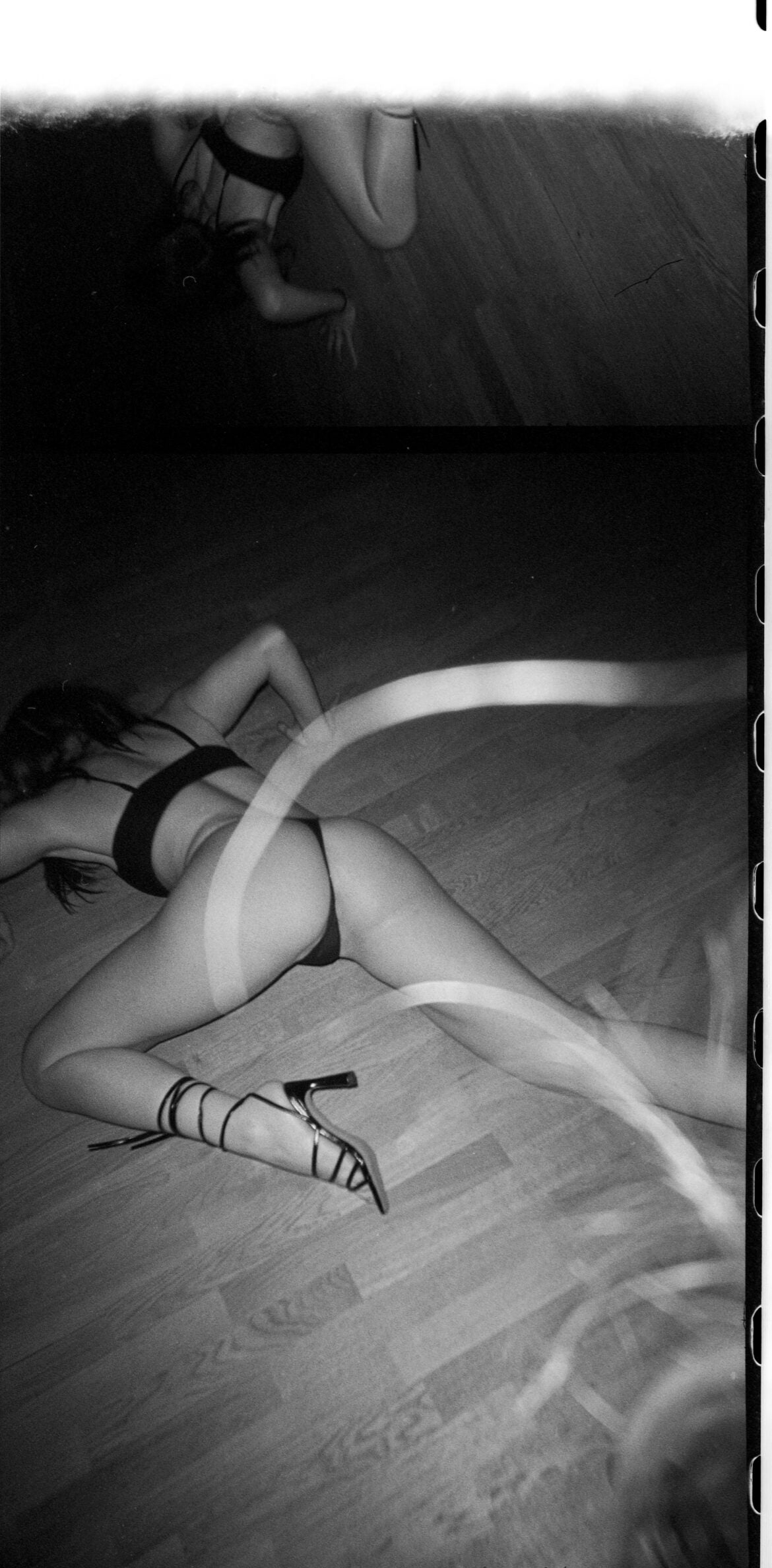 LINDA ZHENGOVÁ: OXYMORON (SIGNED)