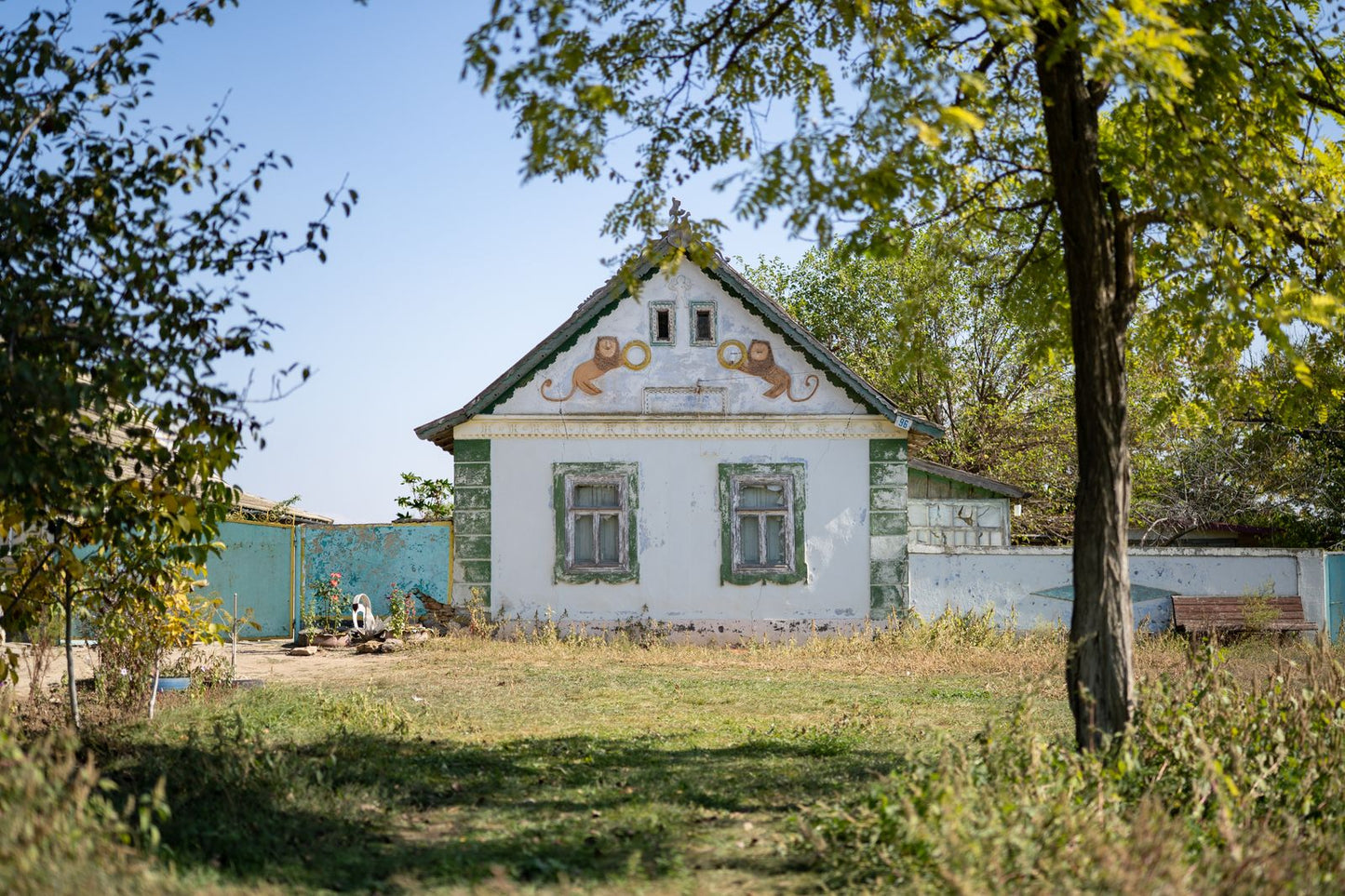 ANNA ILCHENKO AND SVITLANA OSLAVSKA: OLD KHATA PROJECT